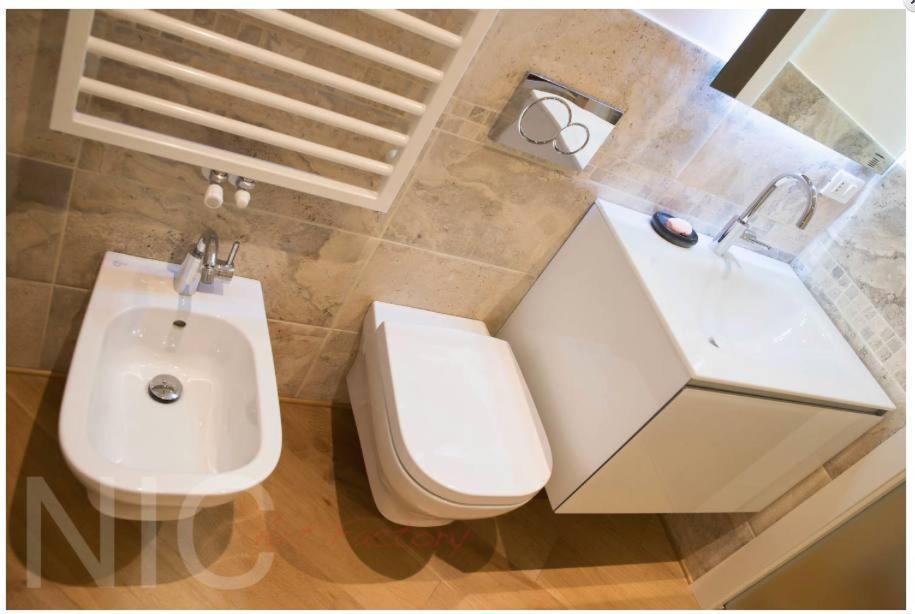 Apartment Luxury Castelletto Appartament Genua